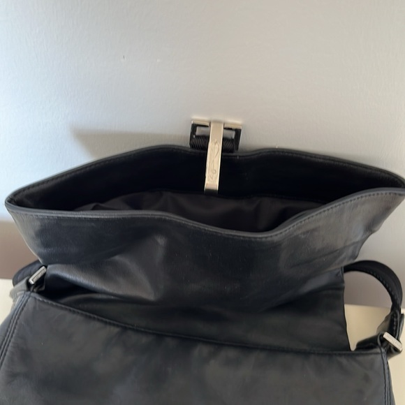 Vintage Cole Haan Black Leather Shoulder Bag - Picture 8 of 8